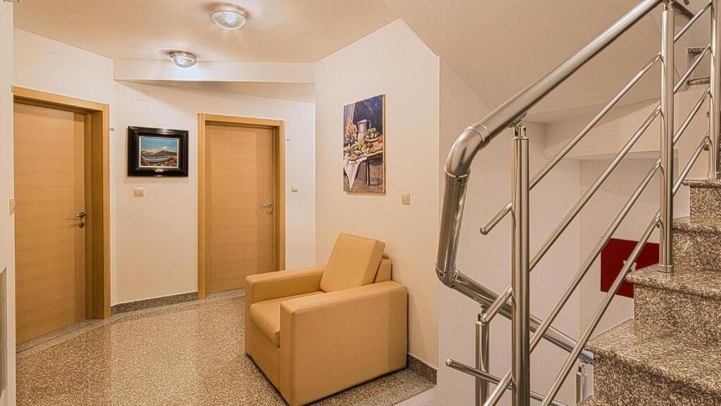 Guesthouse Radjen Sveti Stefan Dış mekan fotoğraf
