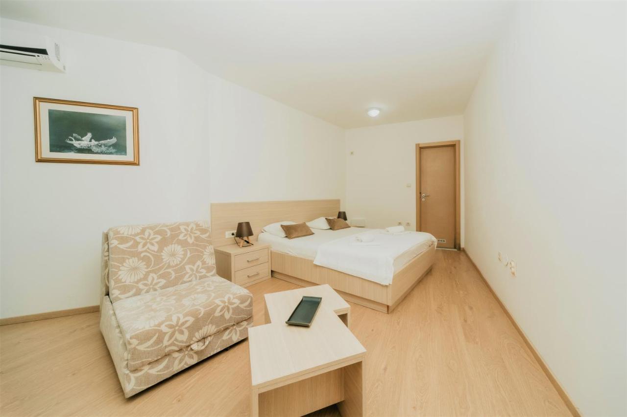 Guesthouse Radjen Sveti Stefan Dış mekan fotoğraf
