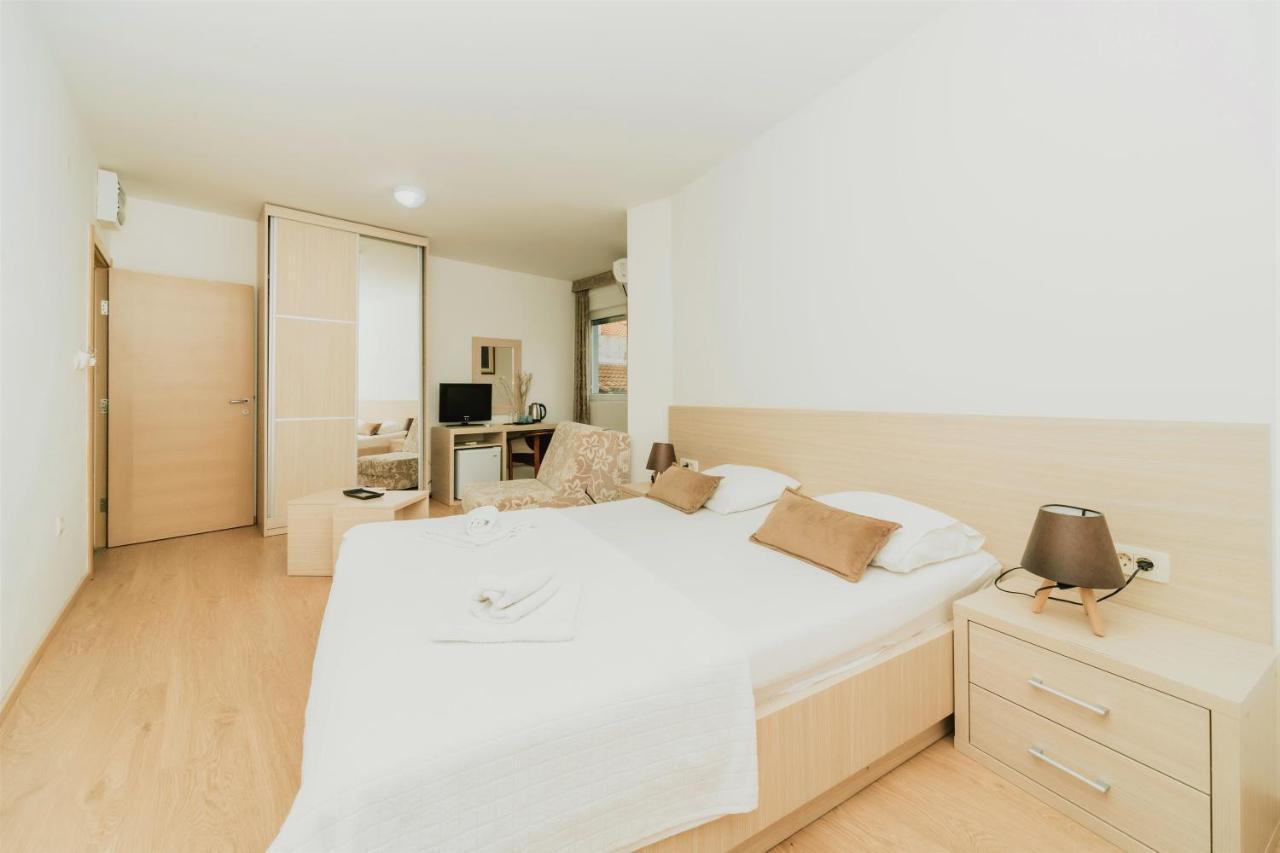 Guesthouse Radjen Sveti Stefan Dış mekan fotoğraf